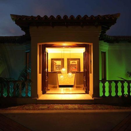 Grande Vista Hotel Гонуби Екстериор снимка